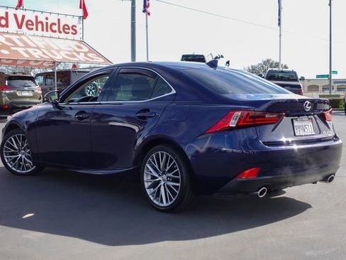 Used 2015 Lexus IS 250 w/ Navigation System Package image 10