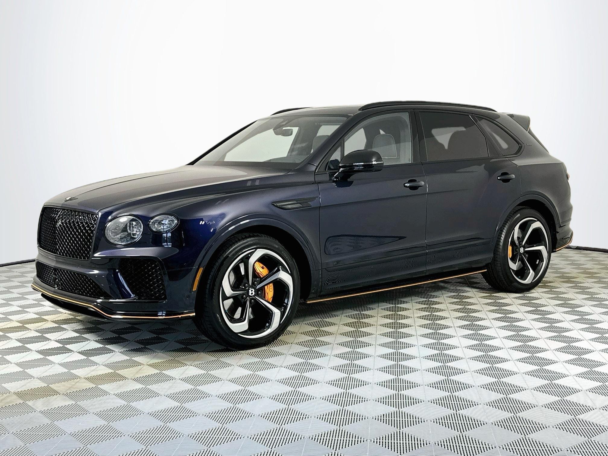 Certified 2025 Bentley Bentayga AWD/4WD image 7