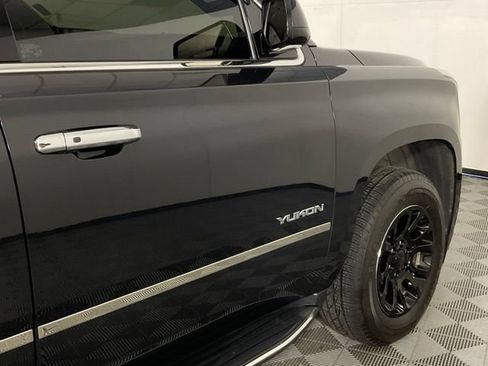 Used 2020 GMC Yukon SLE AWD/4WD image 9