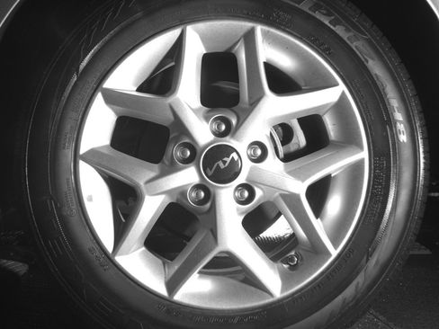 Used 2025 Kia Soul LX w/ LX Technology Package image 14