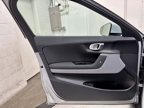 Used 2024 Polestar Polestar 2 w/ Pilot Pack RWD image 12