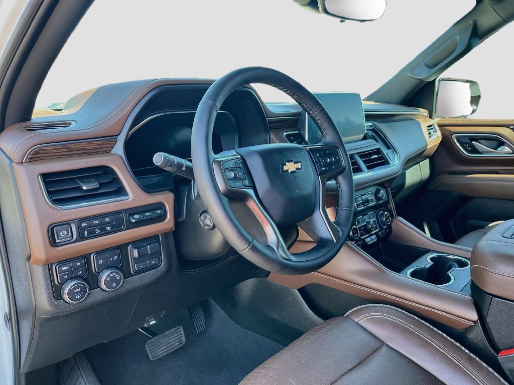 Used 2023 Chevrolet Tahoe High Country AWD/4WD image 9