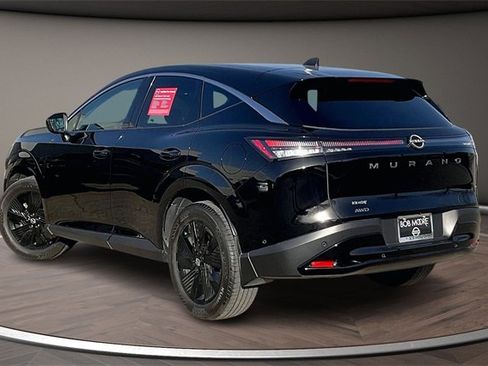 Certified 2025 Nissan Murano SV image 11