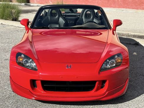 Used 2004 Honda S2000 image 2
