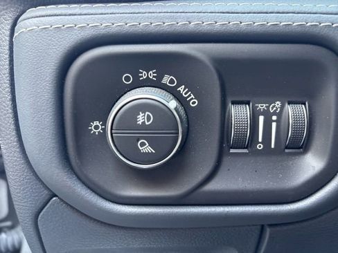 Used 2023 RAM 1500 Limited image 14
