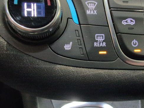 Used 2024 Chevrolet Malibu LT image 29