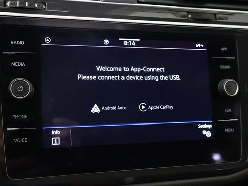 Used 2024 Volkswagen Tiguan SE FWD image 50