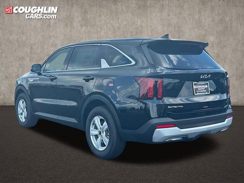 New 2025 Kia Sorento LX image 8