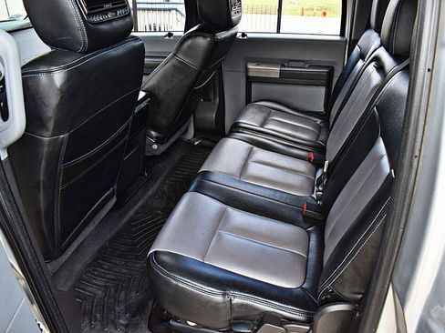 Used 2015 Ford F250 XLT w/ XLT Value Package AWD/4WD image 24