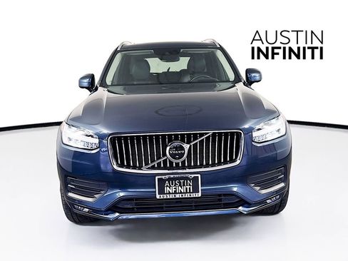 Used 2022 Volvo XC90 T6 Momentum w/ Advanced Package image 2