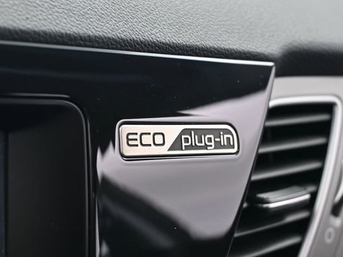 Used 2019 Kia Niro LX image 19