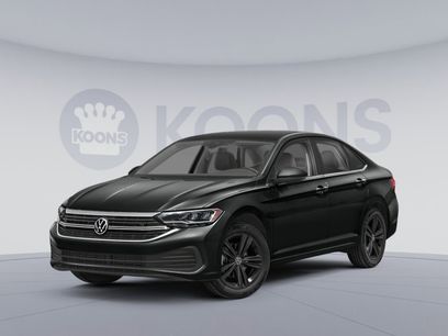 Used 2023 Volkswagen Jetta SE w/ Panoramic Sunroof Package