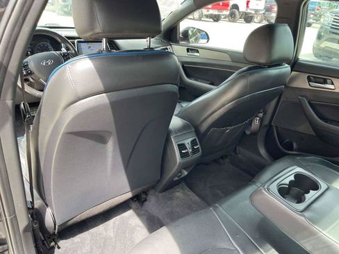 Used 2018 Hyundai Sonata Limited FWD image 13
