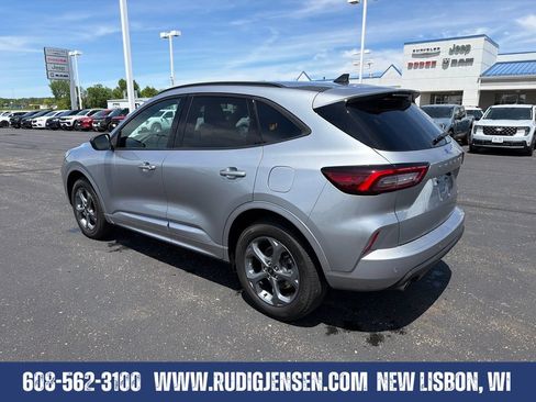 Used 2024 Ford Escape ST-Line w/ Tech Pack #1 AWD/4WD image 4
