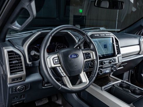 Used 2022 Ford F250 Lariat w/ Lariat Ultimate Package image 14