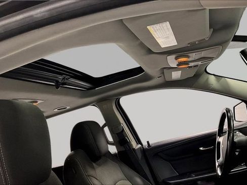 Used 2015 Chevrolet Traverse LT image 4