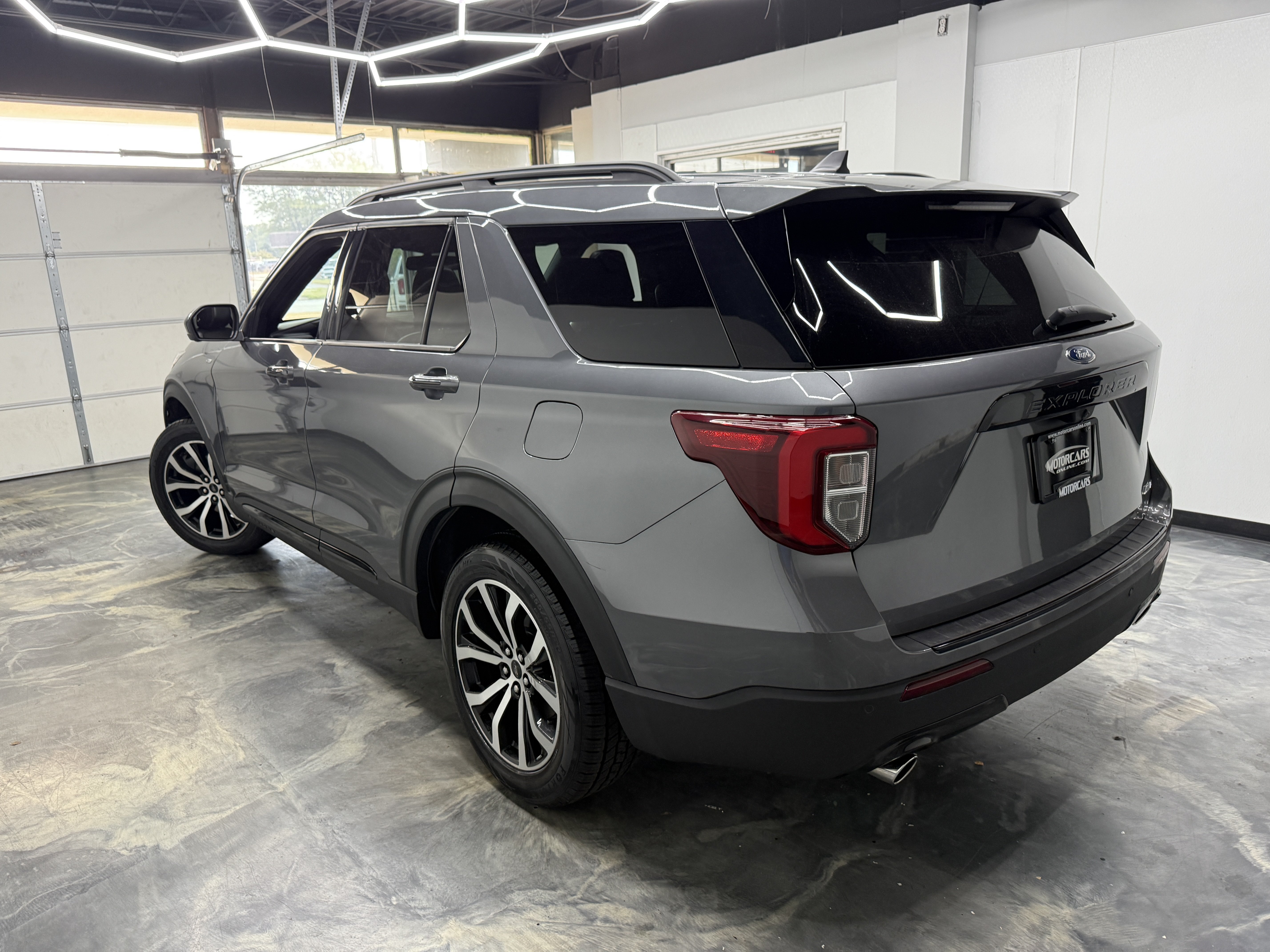 Used 2022 Ford Explorer ST w/ ST Street Pack AWD/4WD image 6