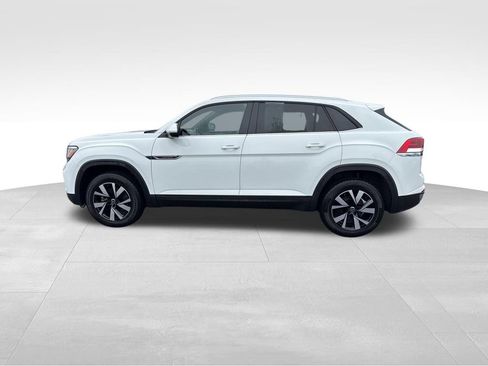 Used 2023 Volkswagen Atlas Cross Sport SE AWD/4WD image 2
