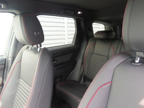 Used 2023 Land Rover Discovery Sport S R-Dynamic image 17