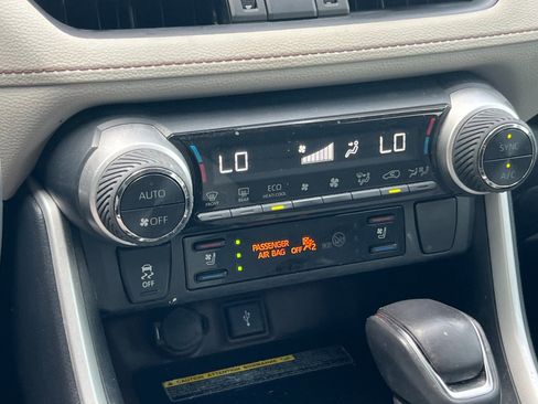 Certified 2020 Toyota RAV4 Limited AWD/4WD image 20