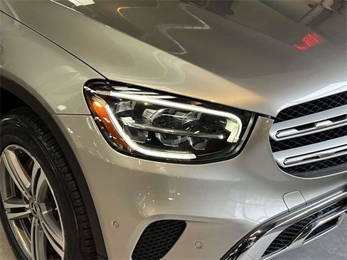 Certified 2022 Mercedes-Benz GLC 300 4MATIC image 9