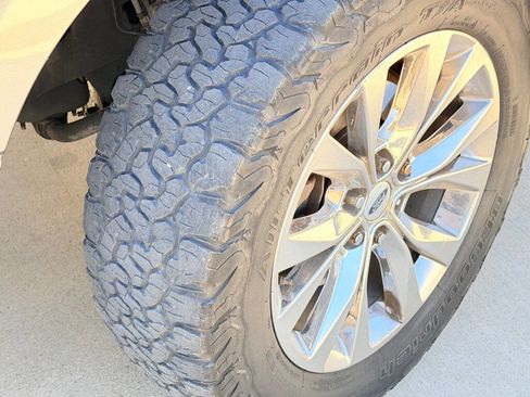 Used 2013 Ford F150 XLT w/ Luxury Equipment Group image 26