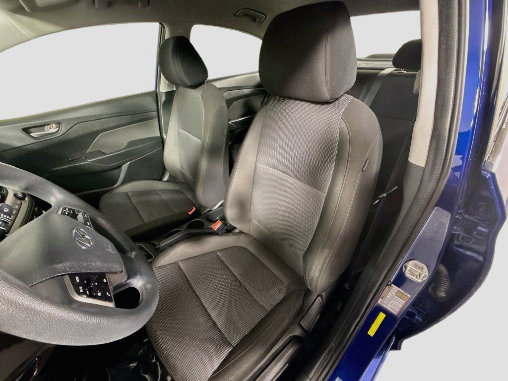 Used 2020 Hyundai Accent SE FWD image 20