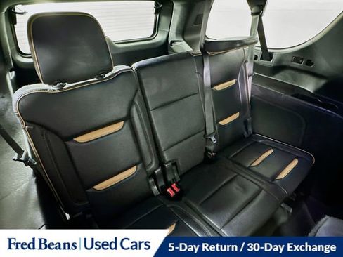 Used 2022 GMC Yukon XL AT4 AWD/4WD image 36