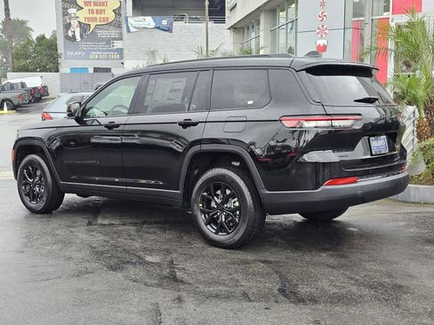 New 2025 Jeep Grand Cherokee L Altitude image 5