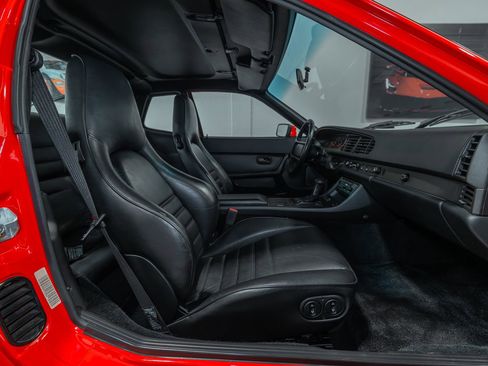 Used 1986 Porsche 944 Turbo image 43