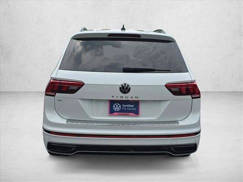 Used 2024 Volkswagen Tiguan SE R-Line FWD image 6