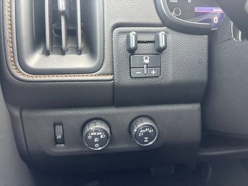 Used 2021 GMC Canyon AT4 w/ Driver Alert Package AWD/4WD image 29