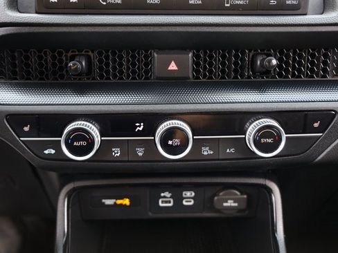 Certified 2024 Honda CR-V EX image 19