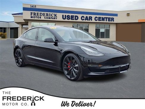 Used 2018 Tesla Model 3 Long Range image 1