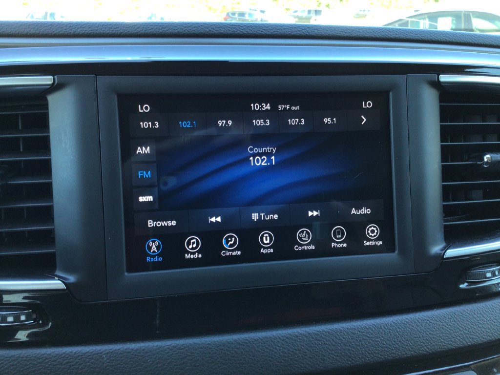Used 2020 Chrysler Pacifica Touring-L FWD image 20