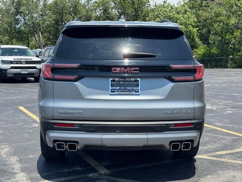 Used 2026 GMC Acadia Elevation w/ Elevation Premium Package FWD image 6
