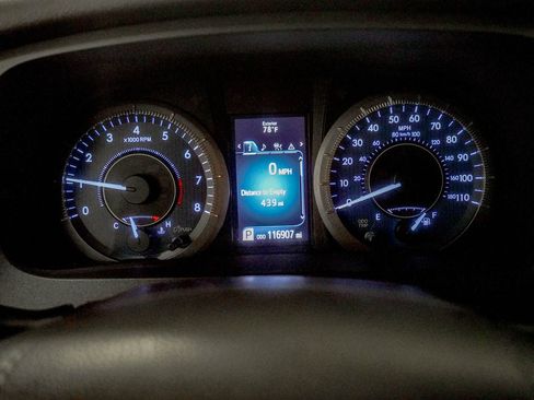 Used 2019 Toyota Sienna LE FWD image 38