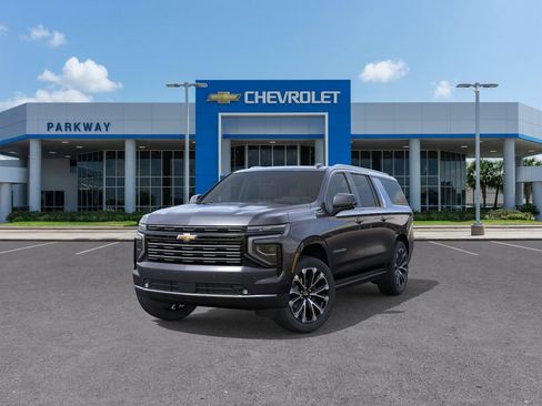 New 2026 Chevrolet Suburban High Country AWD/4WD image 8