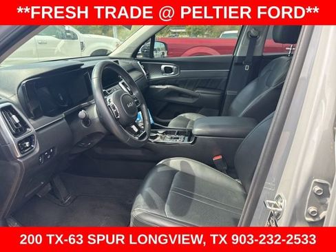 Used 2023 Kia Sorento SX image 9