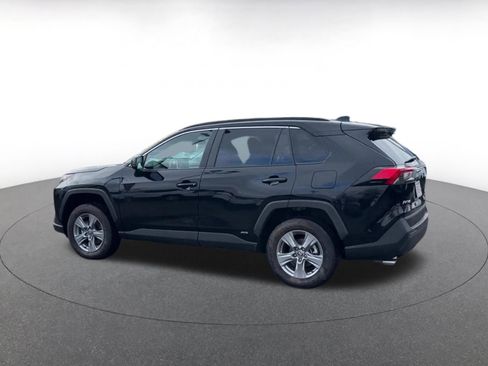 Used 2025 Toyota RAV4 LE image 10