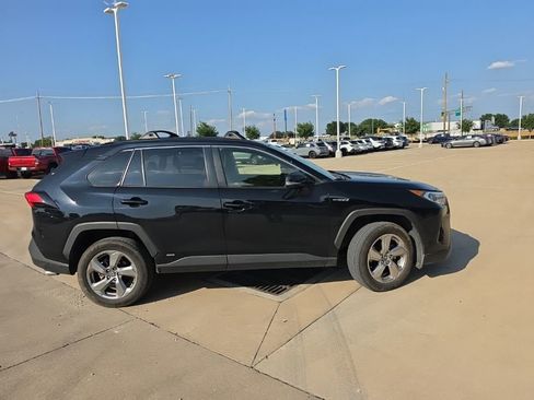 Used 2021 Toyota RAV4 XLE Premium AWD/4WD image 2