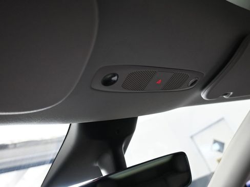 Used 2021 Tesla Model Y Long Range image 26