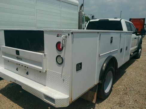 Used 2024 Ford F550 4x4 Crew Cab Super Duty w/ XLT Value Package image 2