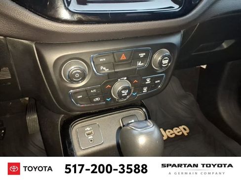 Used 2021 Jeep Compass Limited image 18