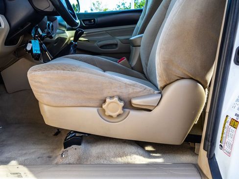 Used 2010 Toyota Tacoma 2WD Access Cab image 20