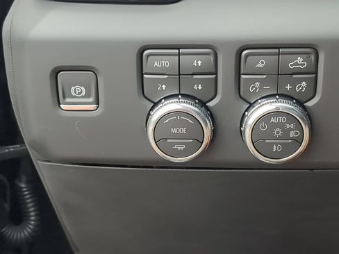 Used 2026 GMC Sierra 1500 Denali Ultimate AWD/4WD image 18