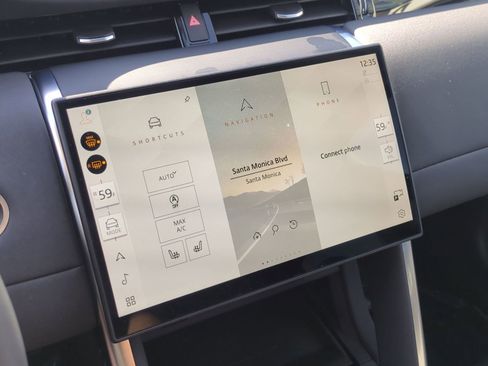 Used 2024 Land Rover Discovery Sport S image 19