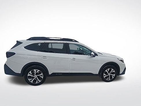 Used 2020 Subaru Outback Limited image 8