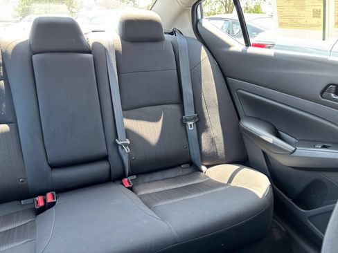 Used 2025 Nissan Altima 2.5 SV FWD image 37