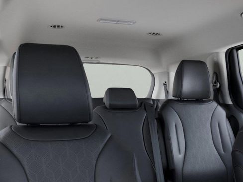 New 2026 Kia Carnival EX image 27